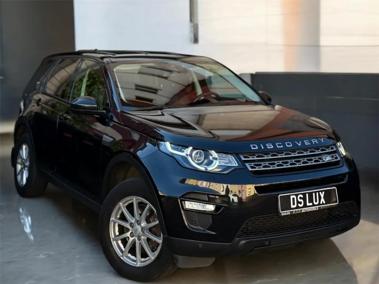 Land Rover Discovery Sport 2.0D 150CH 4X4 AUTOMATIQUE // LED Noir - 1