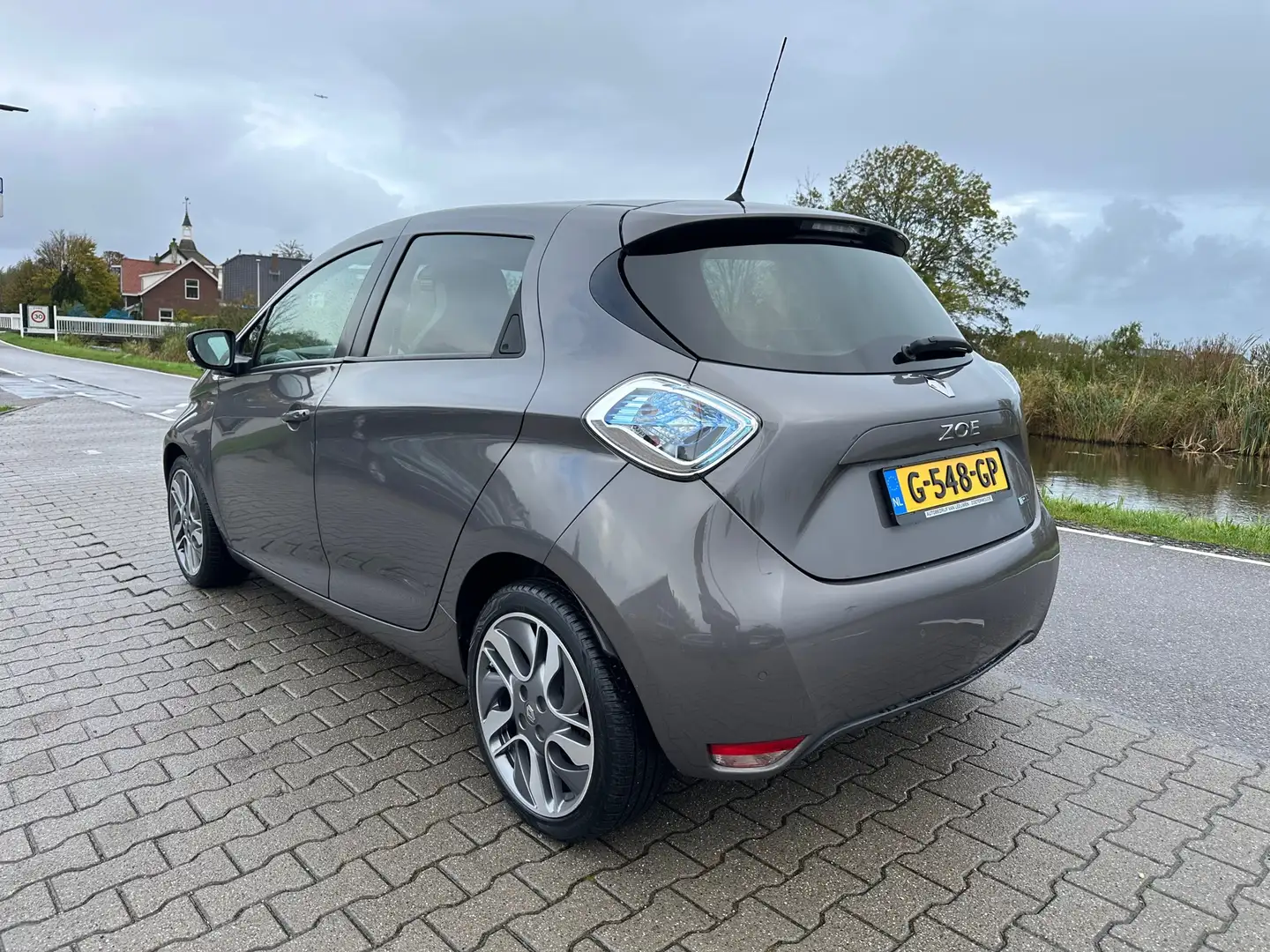 Renault ZOE Q90 Bose Quickcharge 41 kWh (ex Accu), Leder, Stoe Grijs - 2
