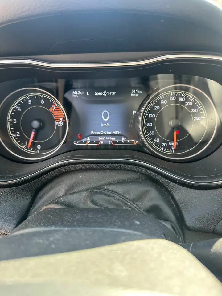 Jeep Cherokee снимка Jeep Cherokee