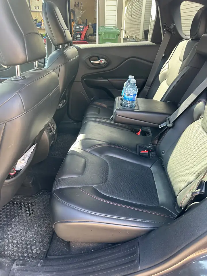 Jeep Cherokee снимка Jeep Cherokee