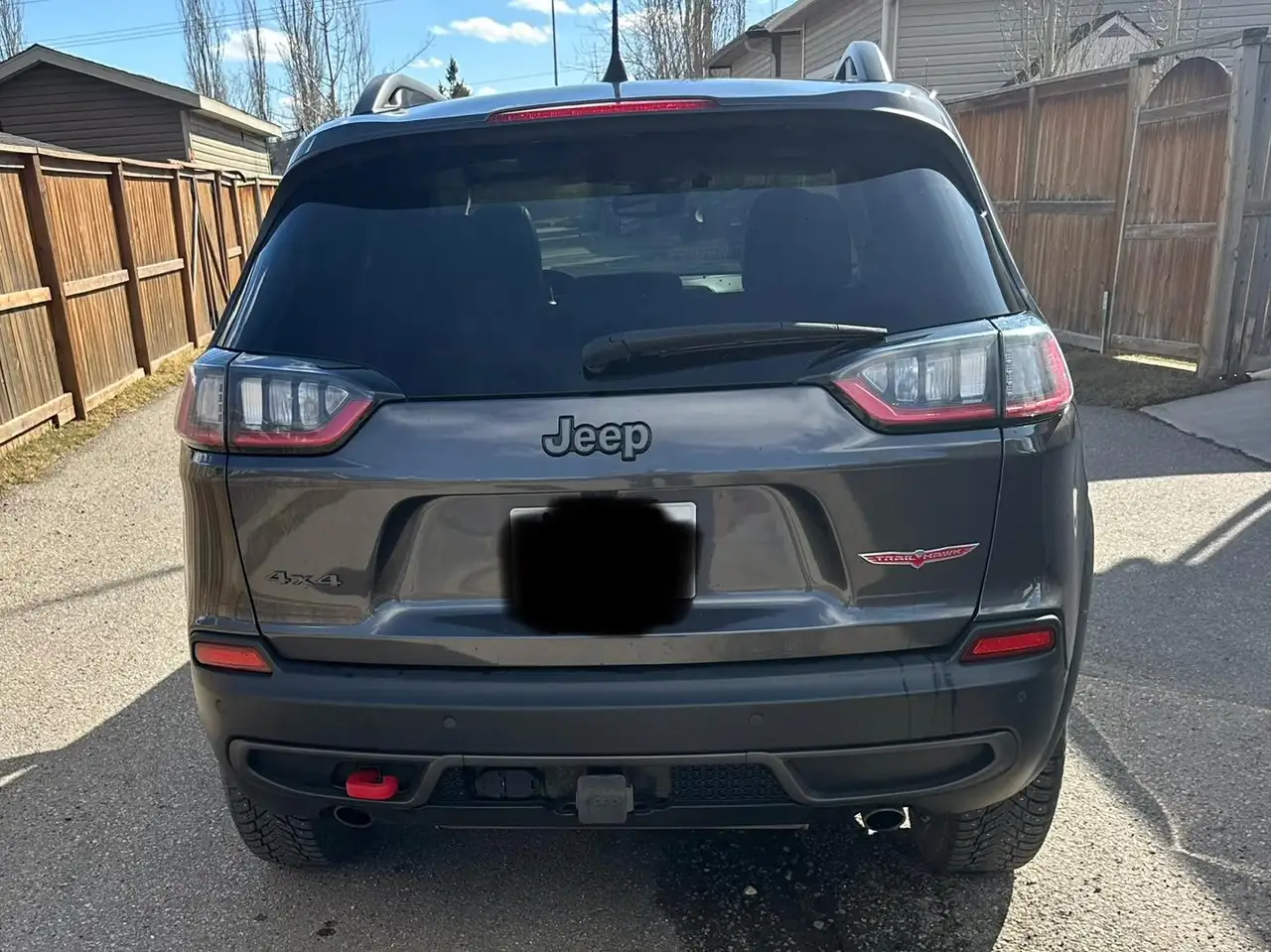 Jeep Cherokee снимка Jeep Cherokee