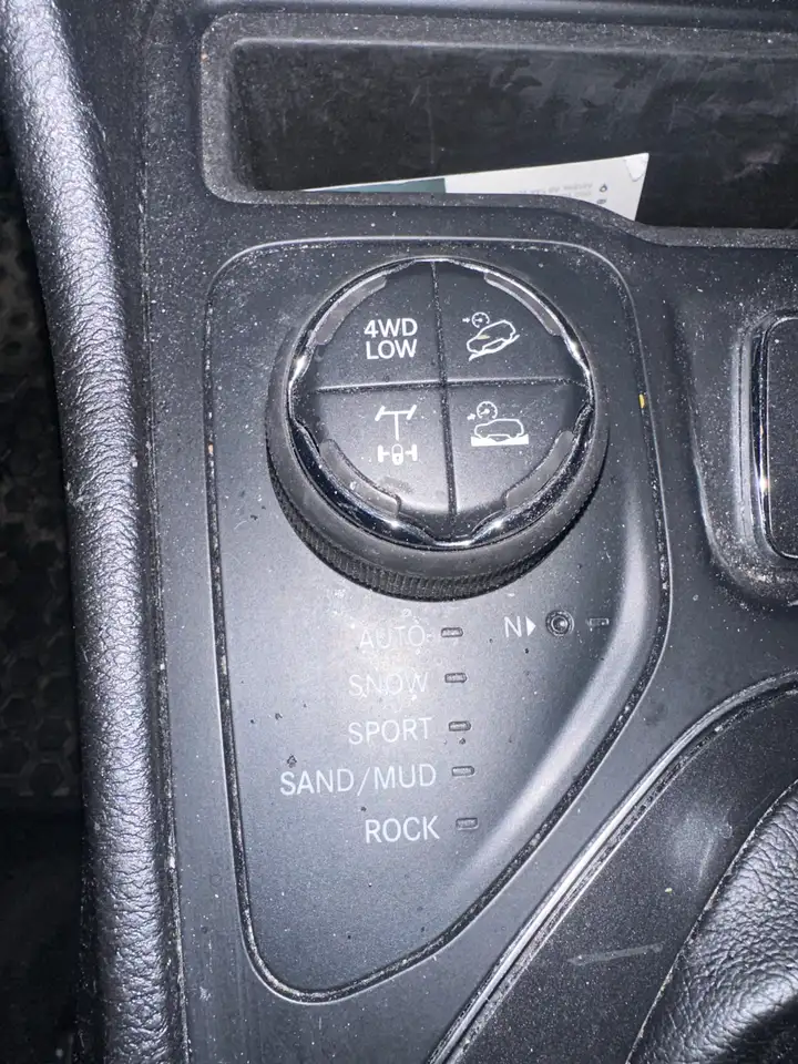Jeep Cherokee снимка Jeep Cherokee