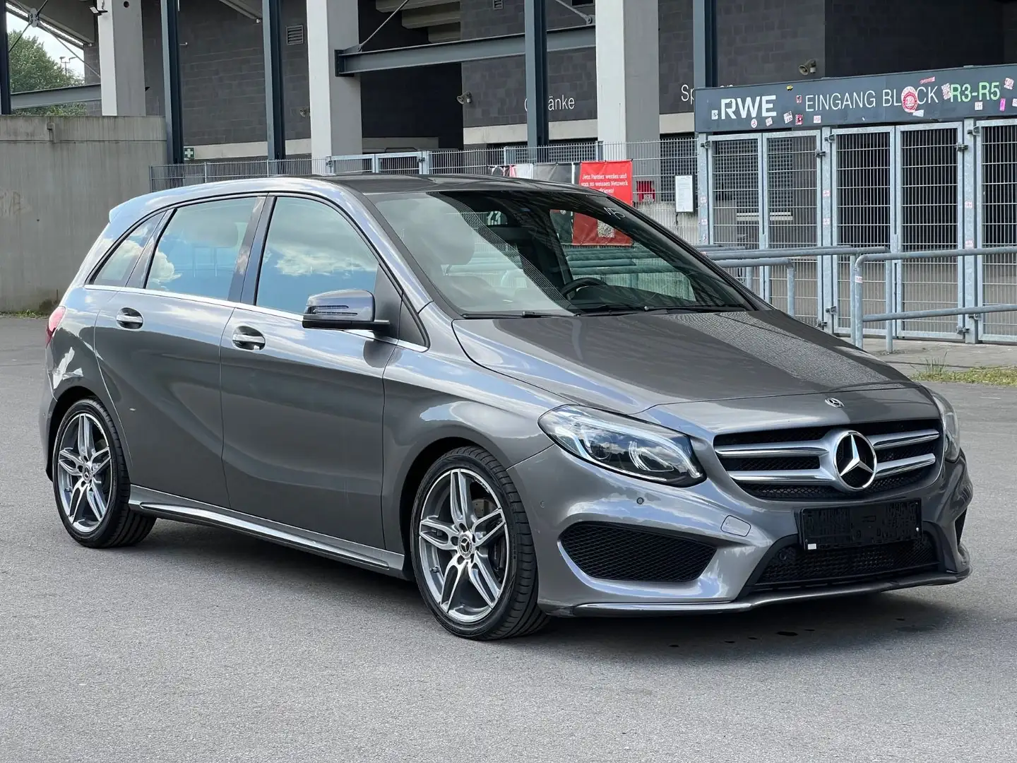 Mercedes-Benz B 180 CDI AMG-Line*LED*SITZHZ*START/STOP*KAMERA* Gri - 1
