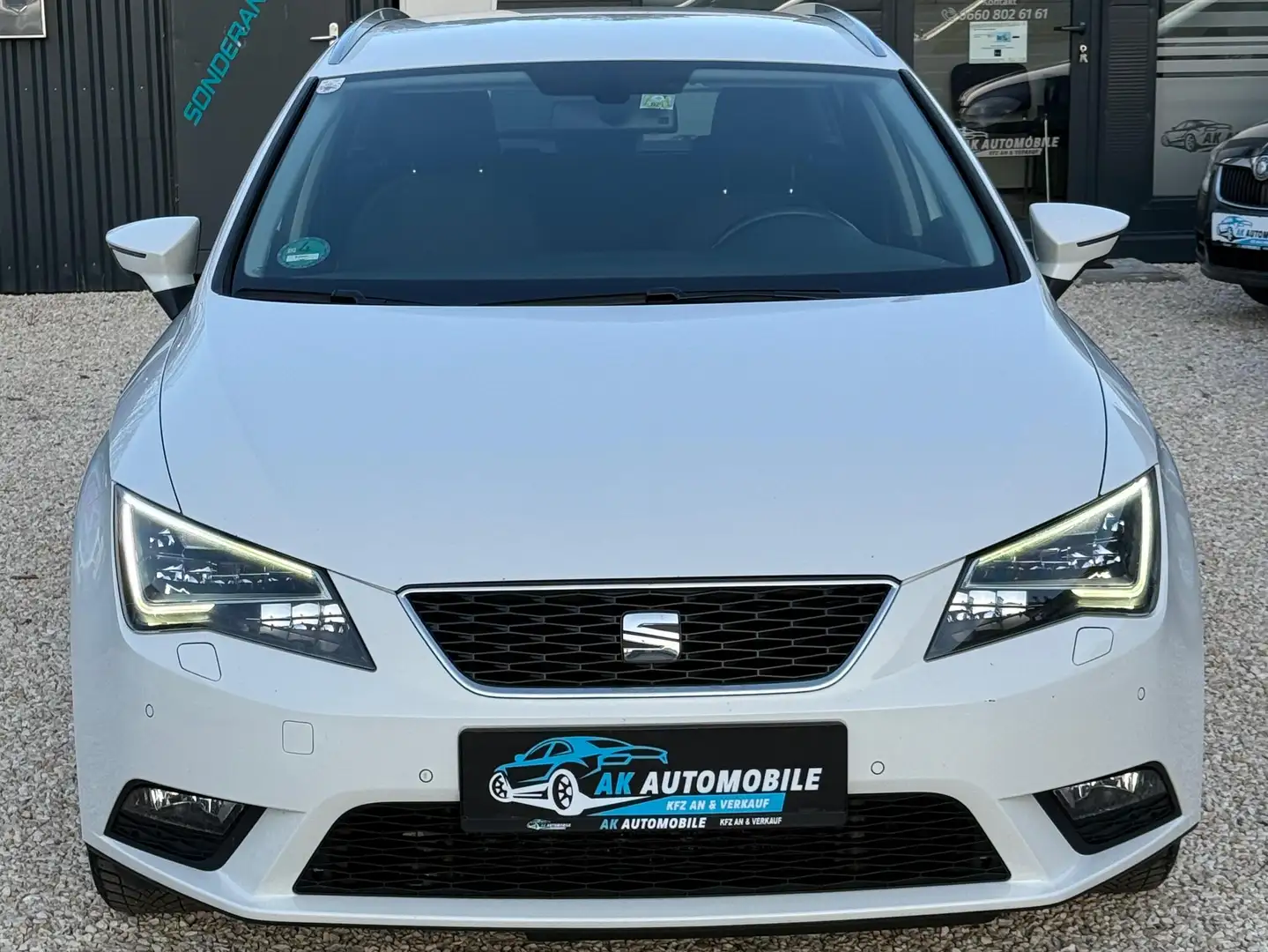 SEAT Leon Leon ST 1.6 TDI Weiß - 2