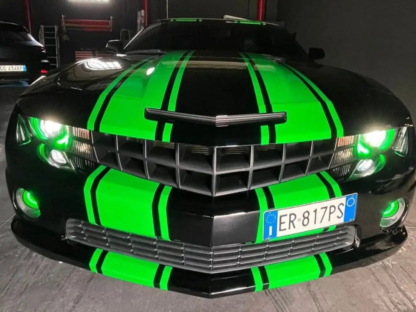 Chevrolet Camaro SS 6.2 v8 Чёрный - 1