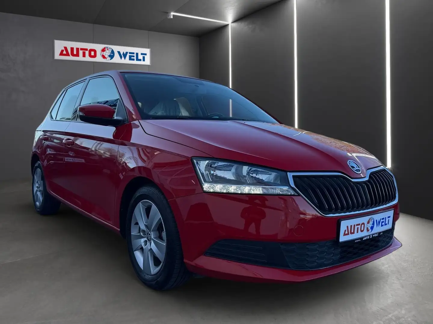 Skoda Fabia 1.0 MPI Cool Plus DAB Klima USB Rot - 2