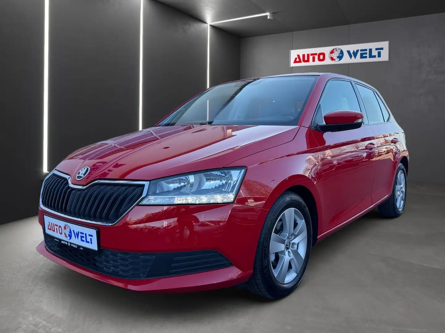 Skoda Fabia 1.0 MPI Cool Plus DAB Klima USB Rot - 1