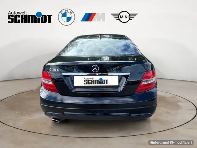 Mercedes-Benz C view 5
