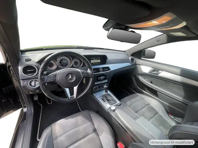 Mercedes-Benz C view 11