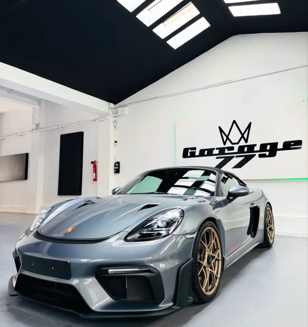 Porsche 718 Spyder RS PDK - 1