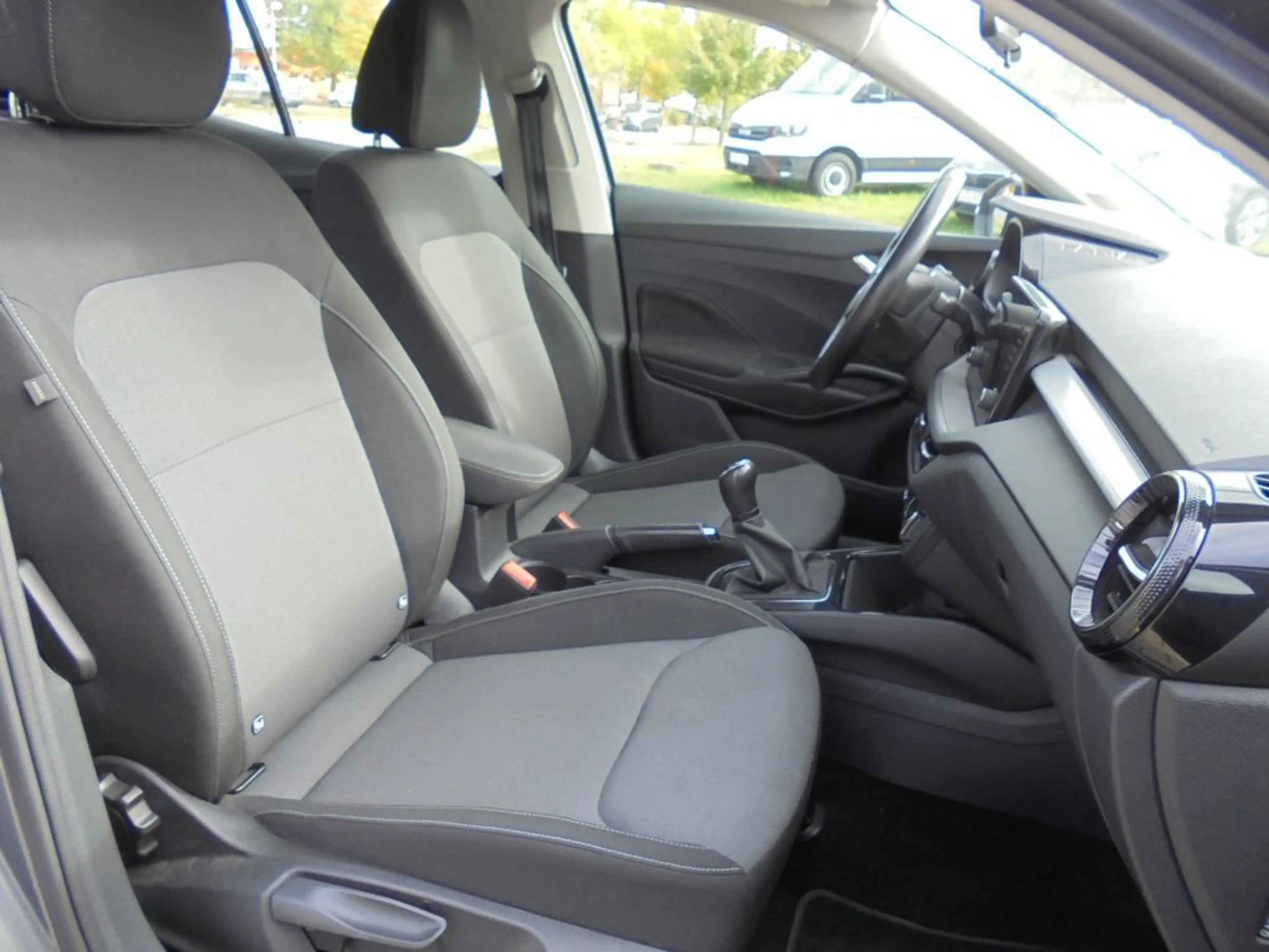 Skoda Fabia 1.0 MPI Ambition+PDC+Sitzheizung+Smartlink — photo 5
