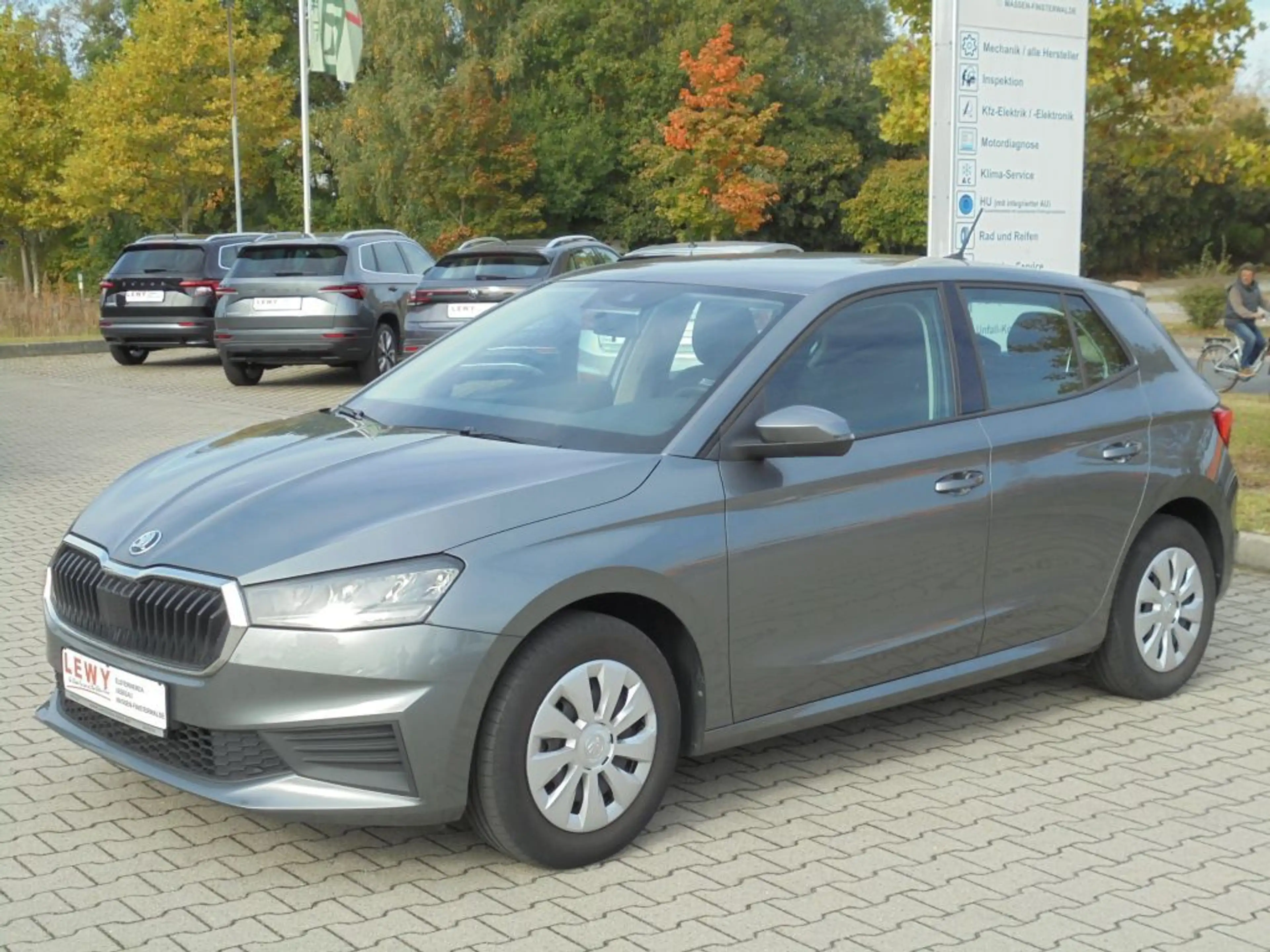 Skoda Fabia 1.0 MPI Ambition+PDC+Sitzheizung+Smartlink