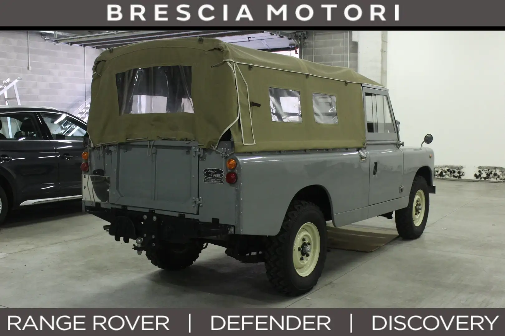 Land Rover Series IIA 109 Grijs - 2
