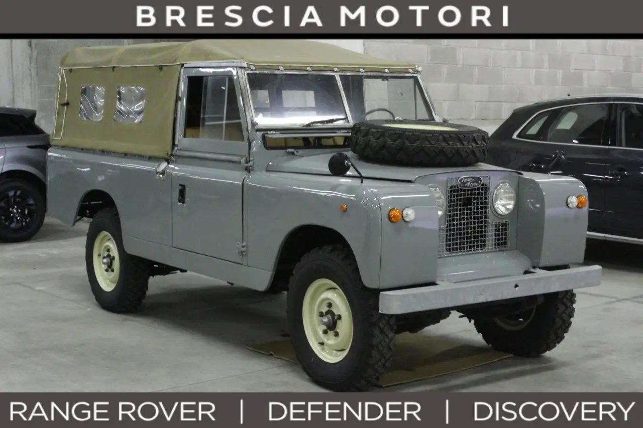 Land Rover Series IIA 109, foto 3
