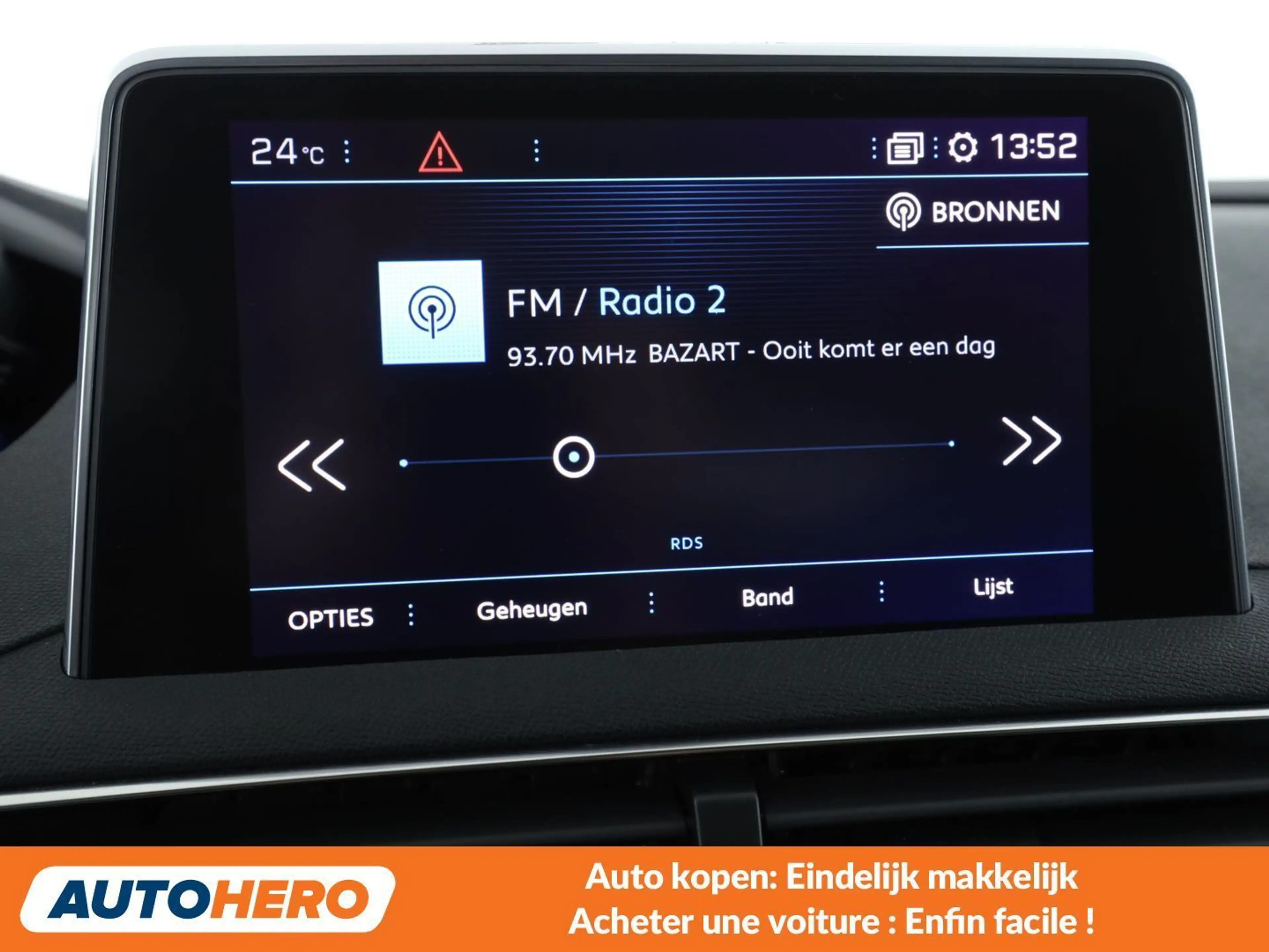Peugeot 3008 2.0 Blue-HDi GT — photo 8