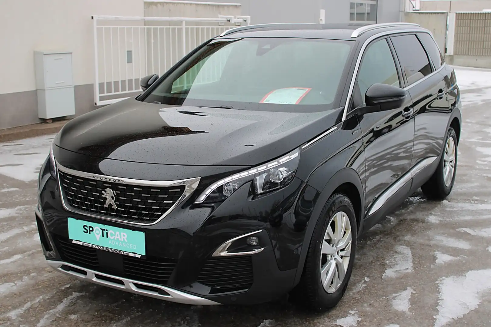 Peugeot 5008 1,5 BlueHDI 130 S&S EAT8 GT-Line Aut. Schwarz - 1