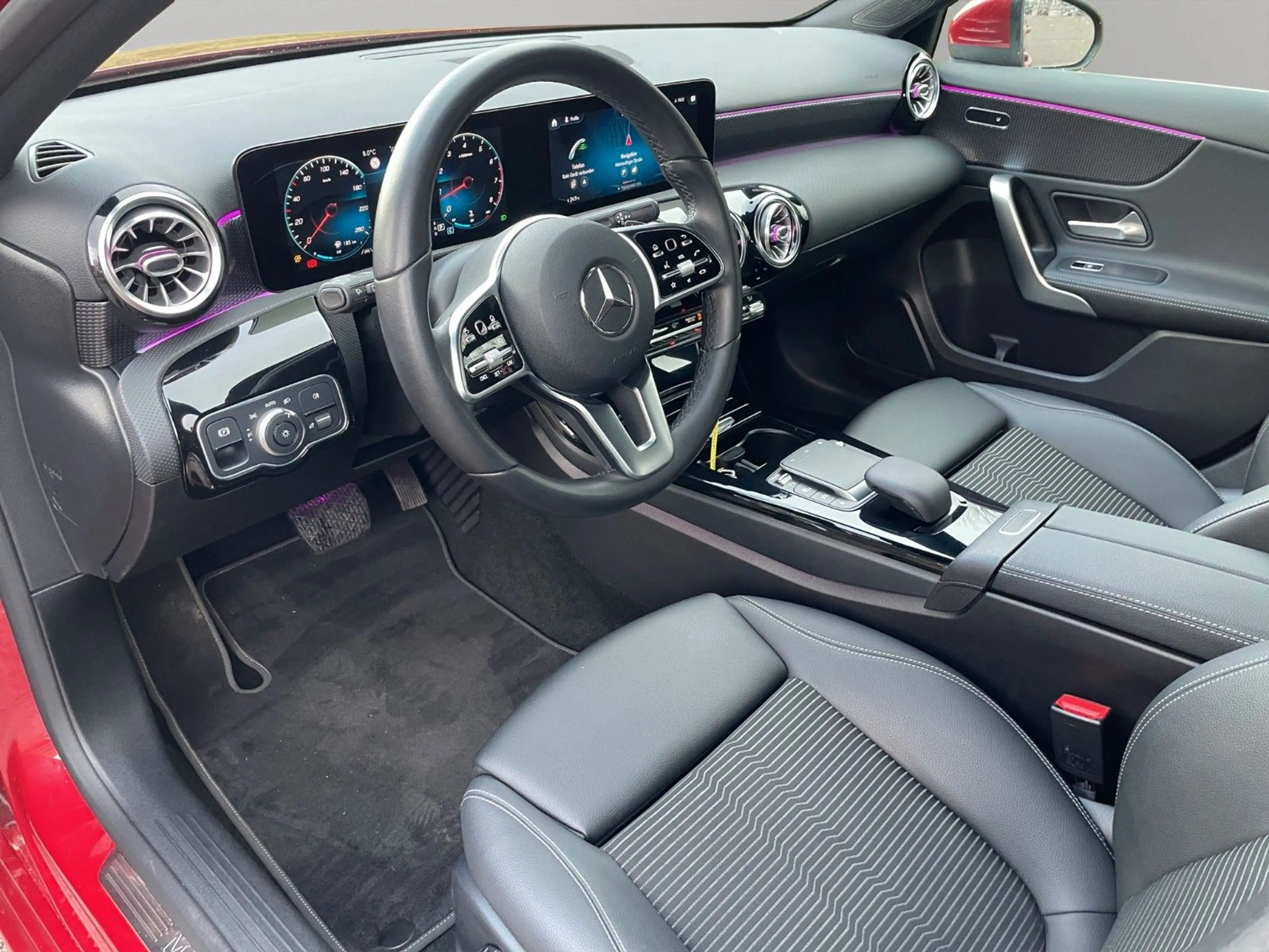 Mercedes-Benz A 220 Progressive 4 Matic SHZ NAV TEMP LED AMBIE — photo 10