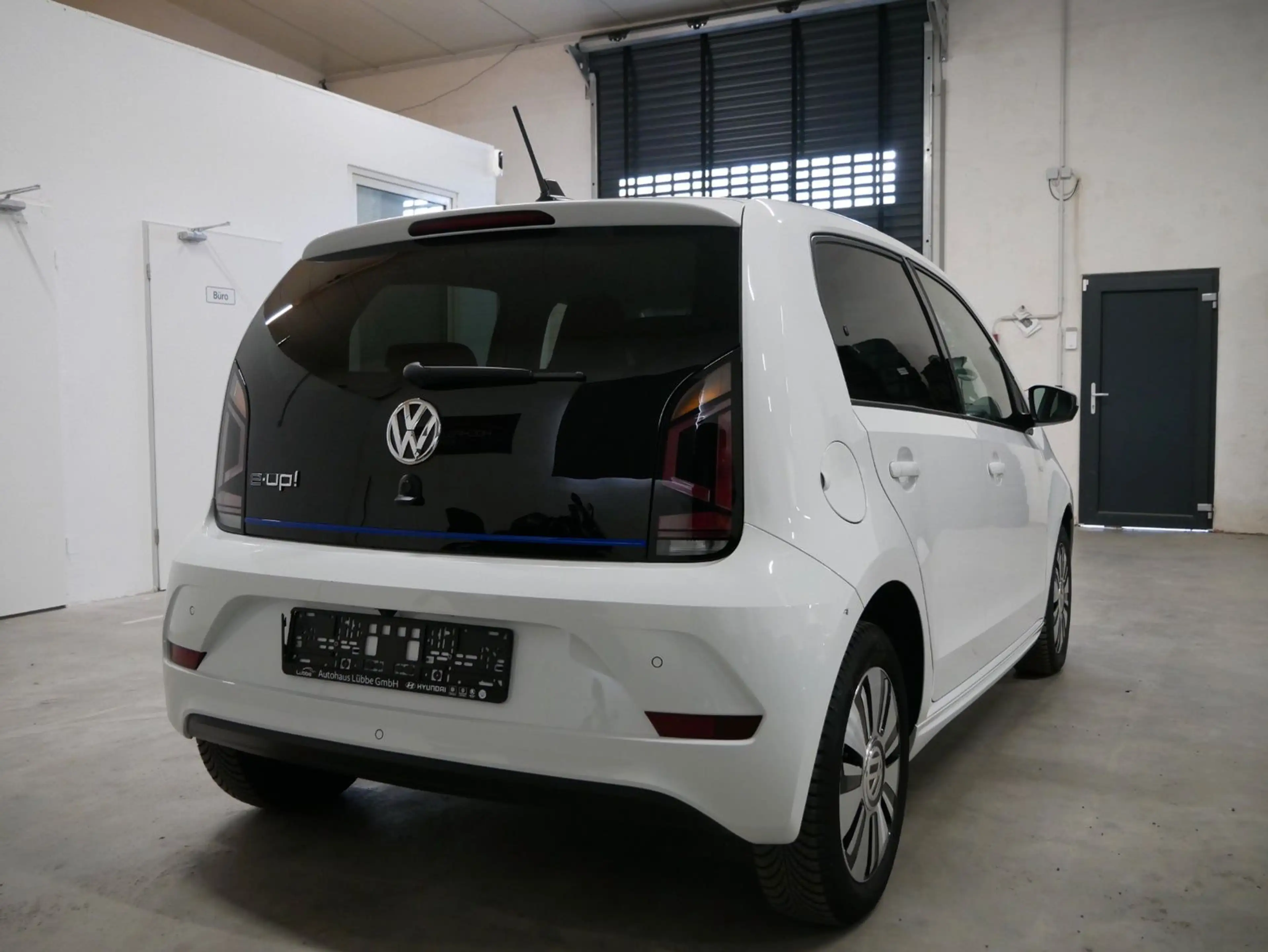 Volkswagen up! KAMERA SITZHEIZUNG BLUETOOTH PDC AUTOMATIK — photo 3