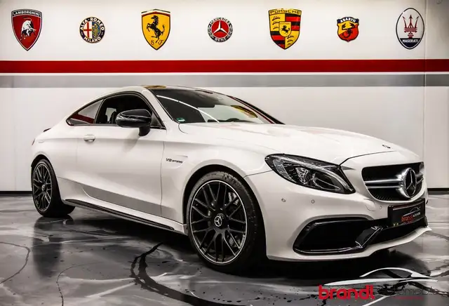 Mercedes-Benz C 63 AMG Coupe / DE / Pano / Burmester / Comand