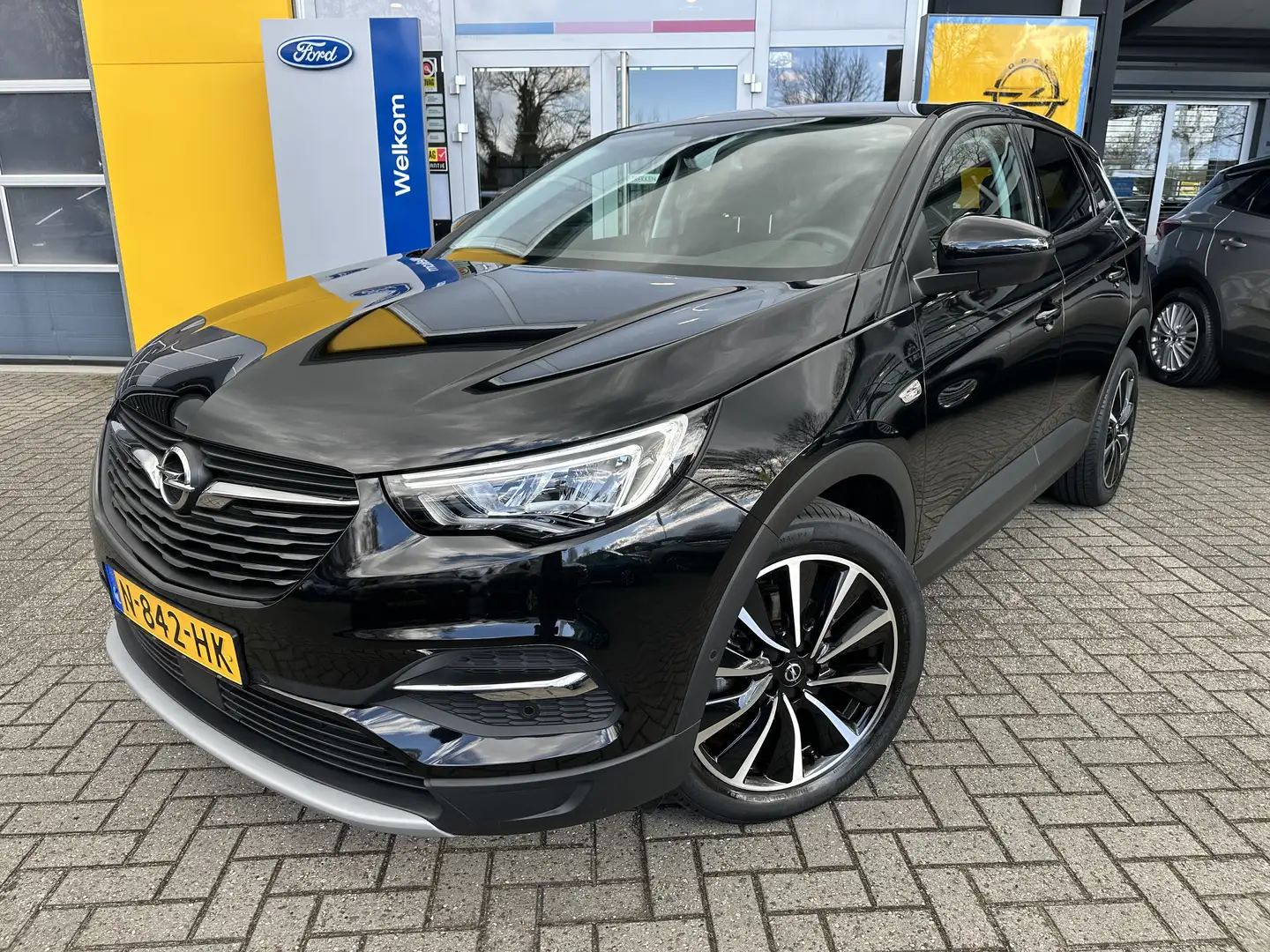Opel Grandland X 1.2 130PK Turbo Elegance | AGR-COMFORT STOEL| NAVI Zwart - 1