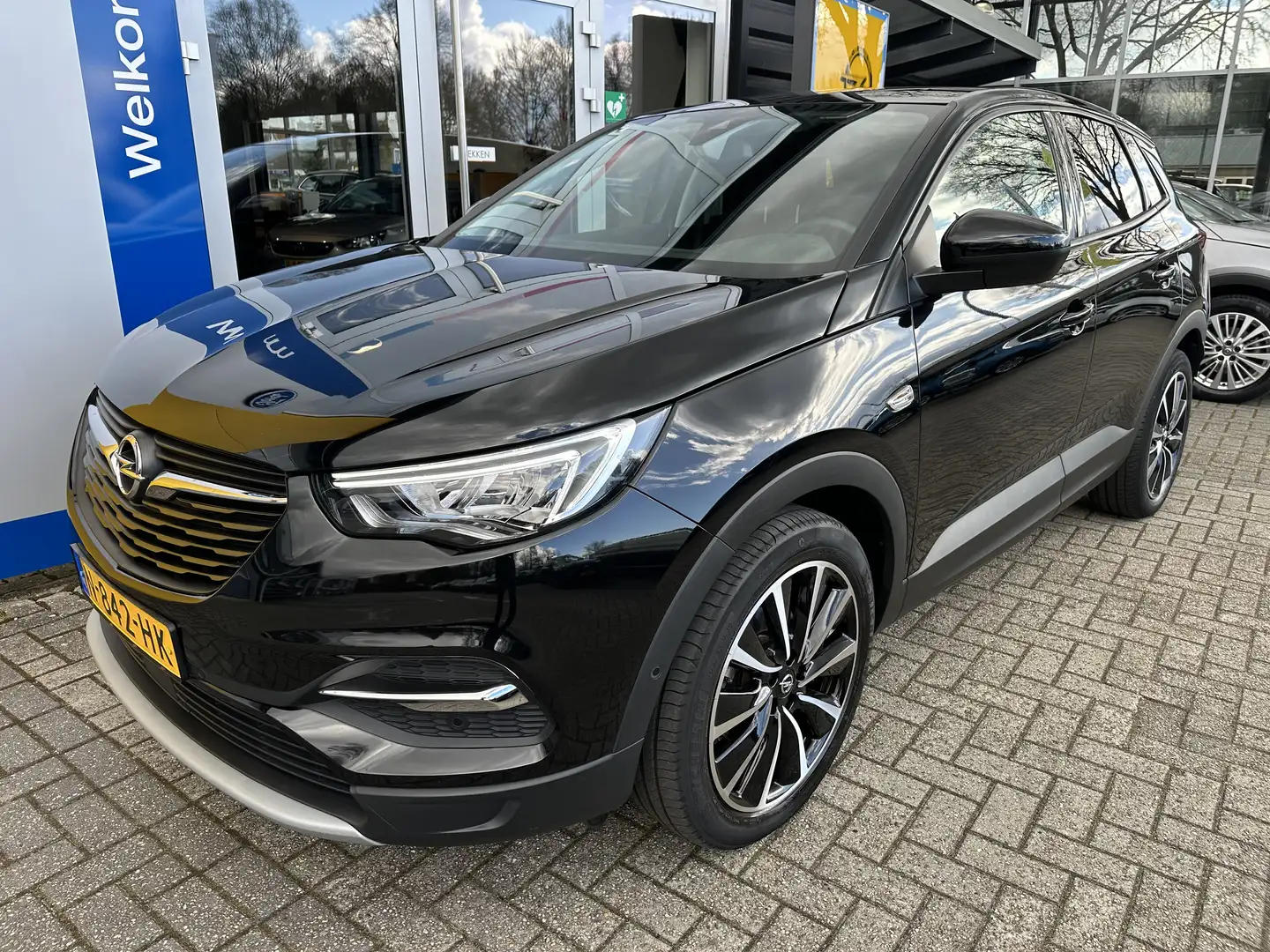 Opel Grandland X 1.2 130PK Turbo Elegance | AGR-COMFORT STOEL| NAVI Zwart - 2
