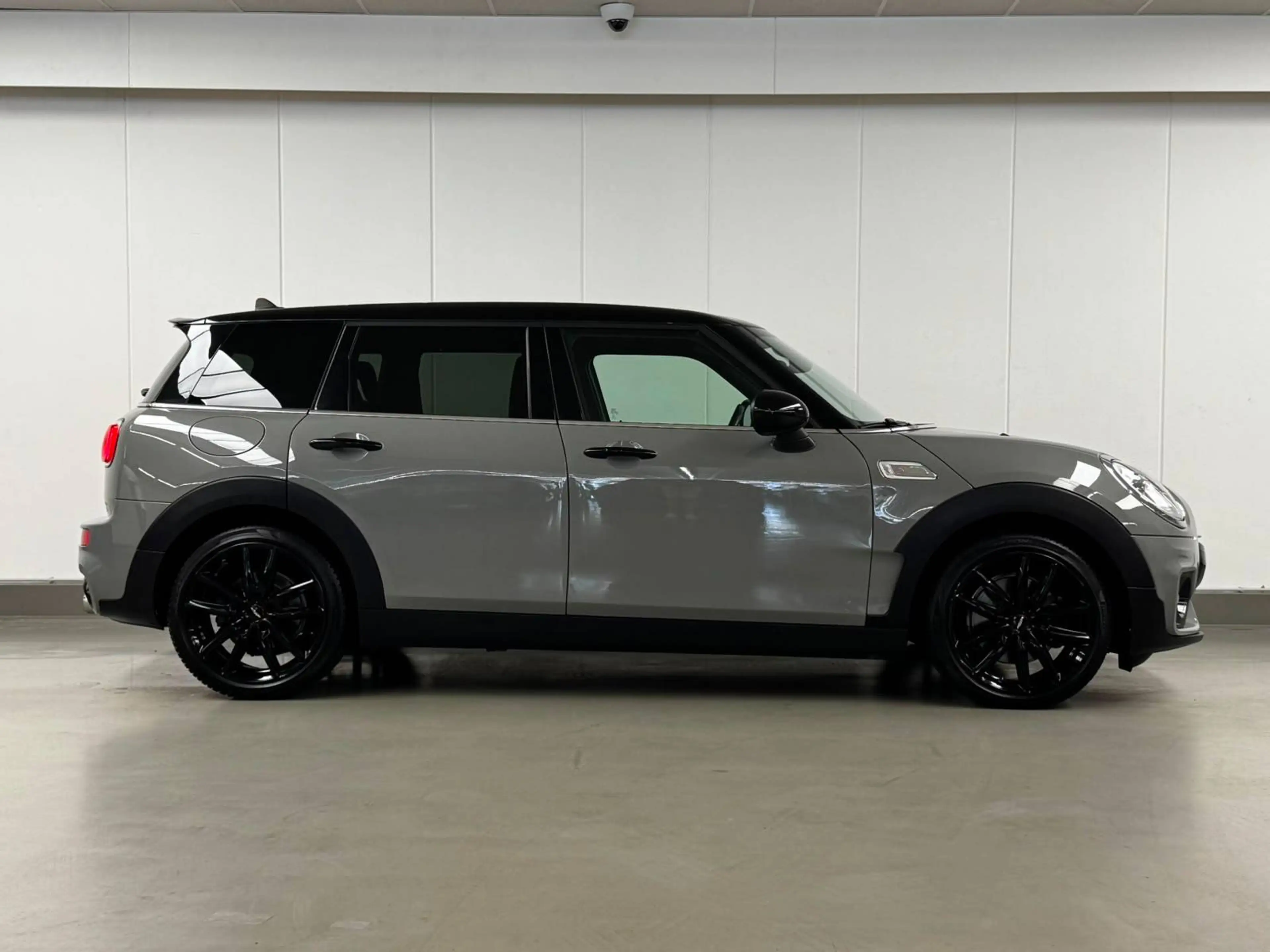 MINI Cooper S Clubman JOHN COOPER WORKS 2.0IA 192 CV HEAD UP CAMERA GPS LED REG JA — photo 4