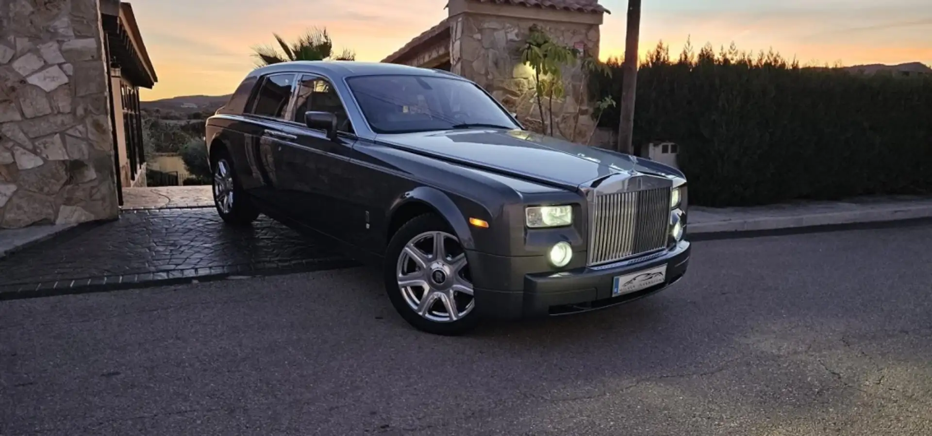 Rolls-Royce Phantom V12 Negro - 2