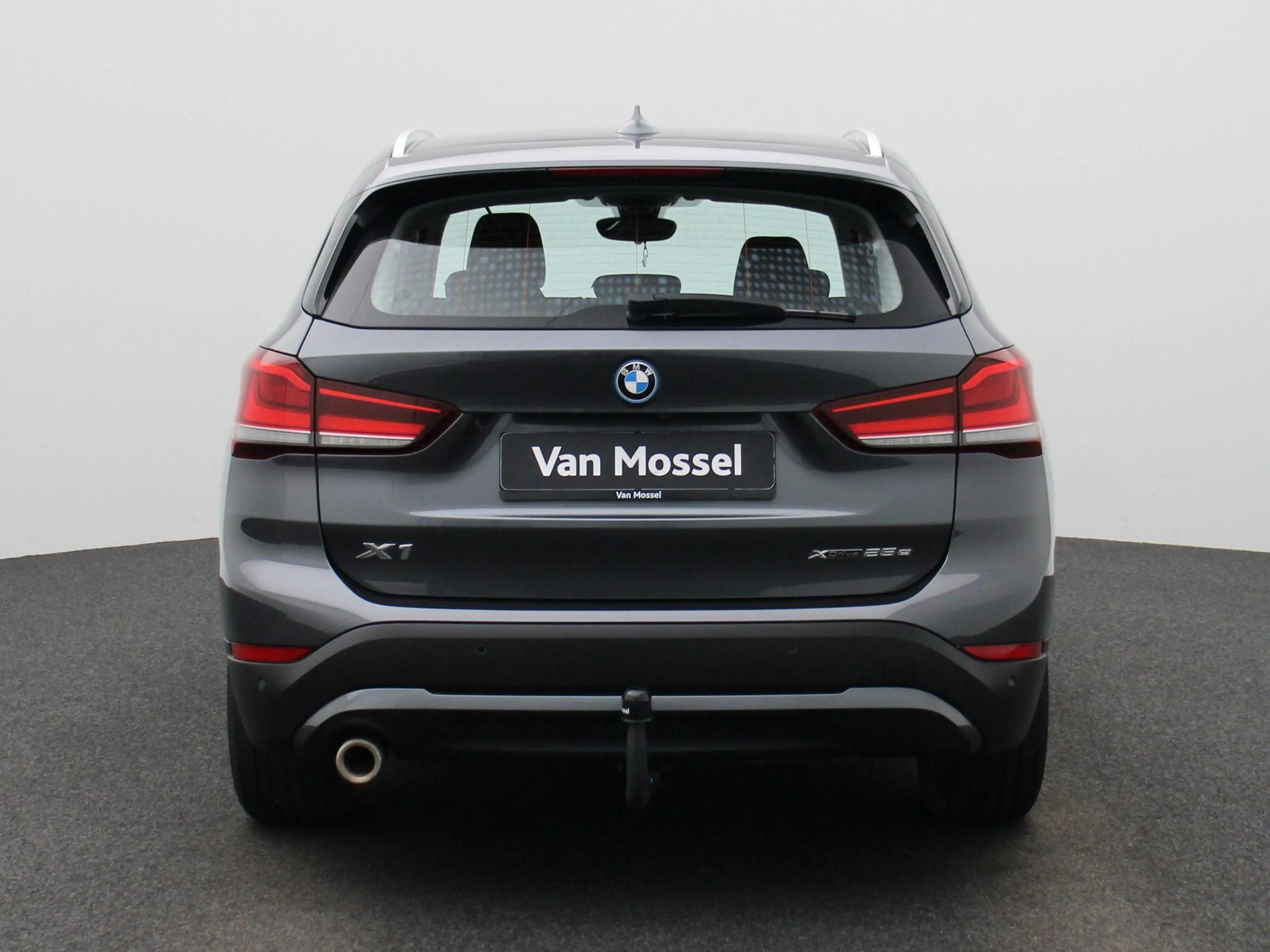 BMW X1 xDrive25e (162 kW) Camera | PDC V+A | HUD | Cruise — photo 6
