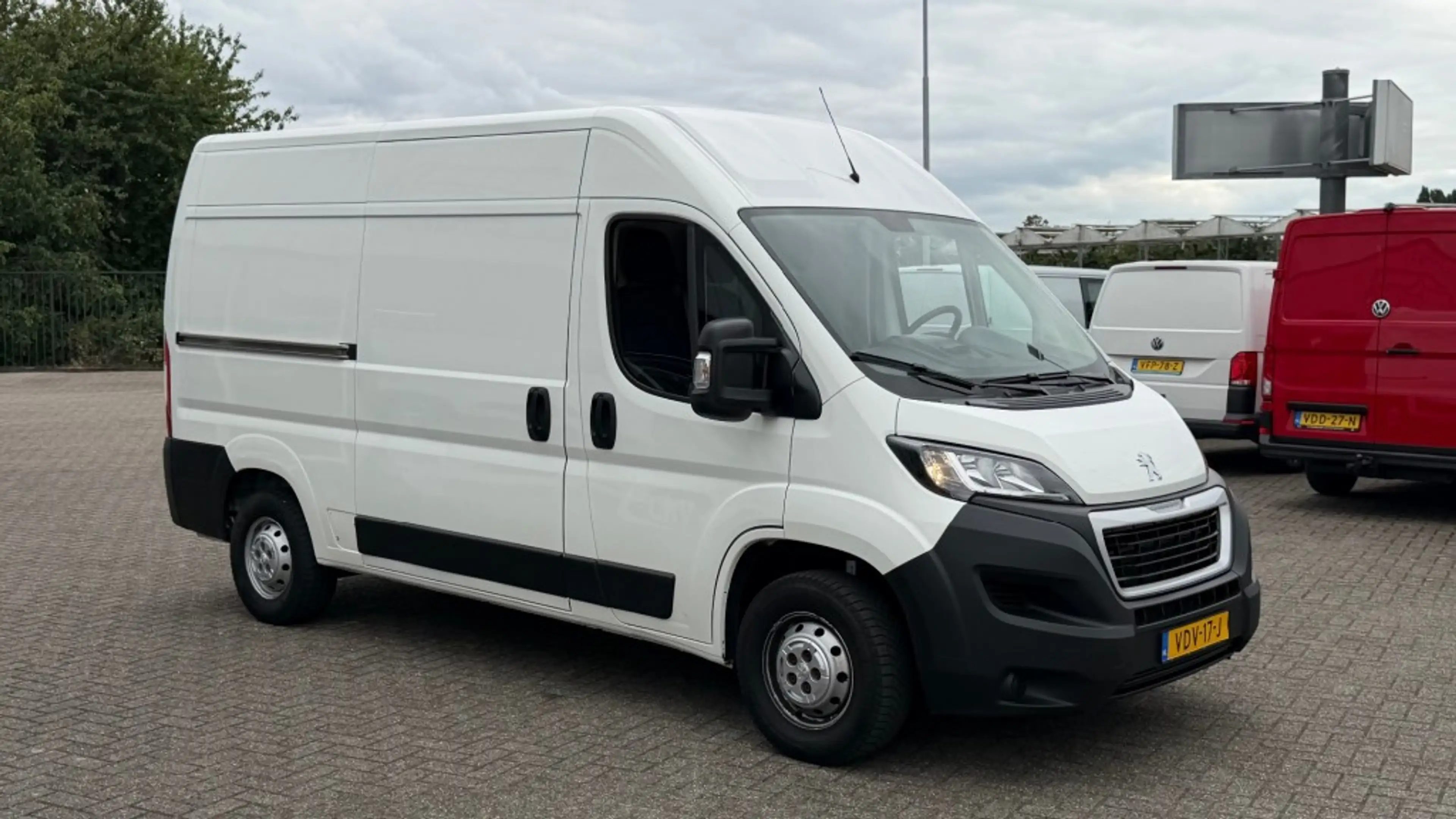 Peugeot Boxer 2.2 HDI 88KW 120PK L2H2 EURO 6 AIRCO/ CRUISE CONTR — photo 3