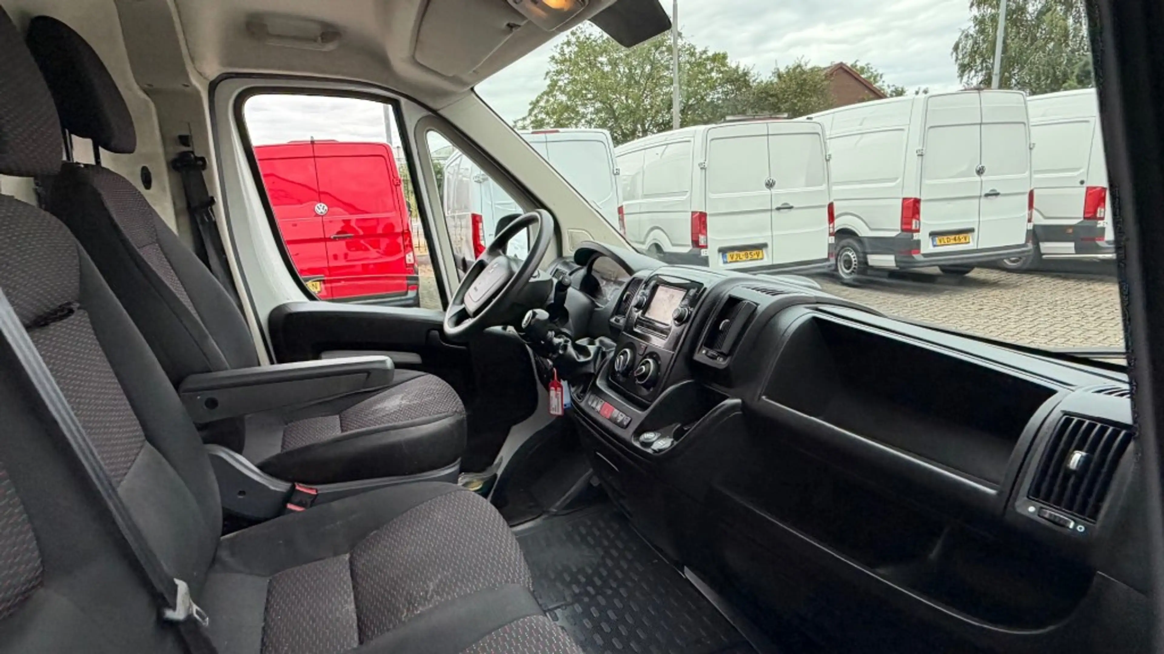 Peugeot Boxer 2.2 HDI 88KW 120PK L2H2 EURO 6 AIRCO/ CRUISE CONTR — photo 7