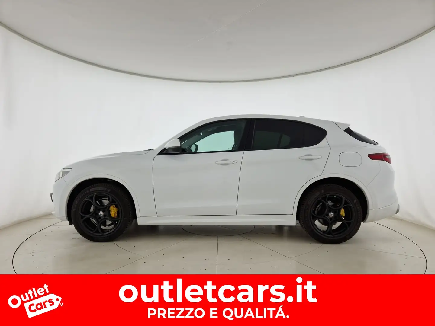 Alfa Romeo Stelvio .2 t executive q4 180cv auto Bianco - 2