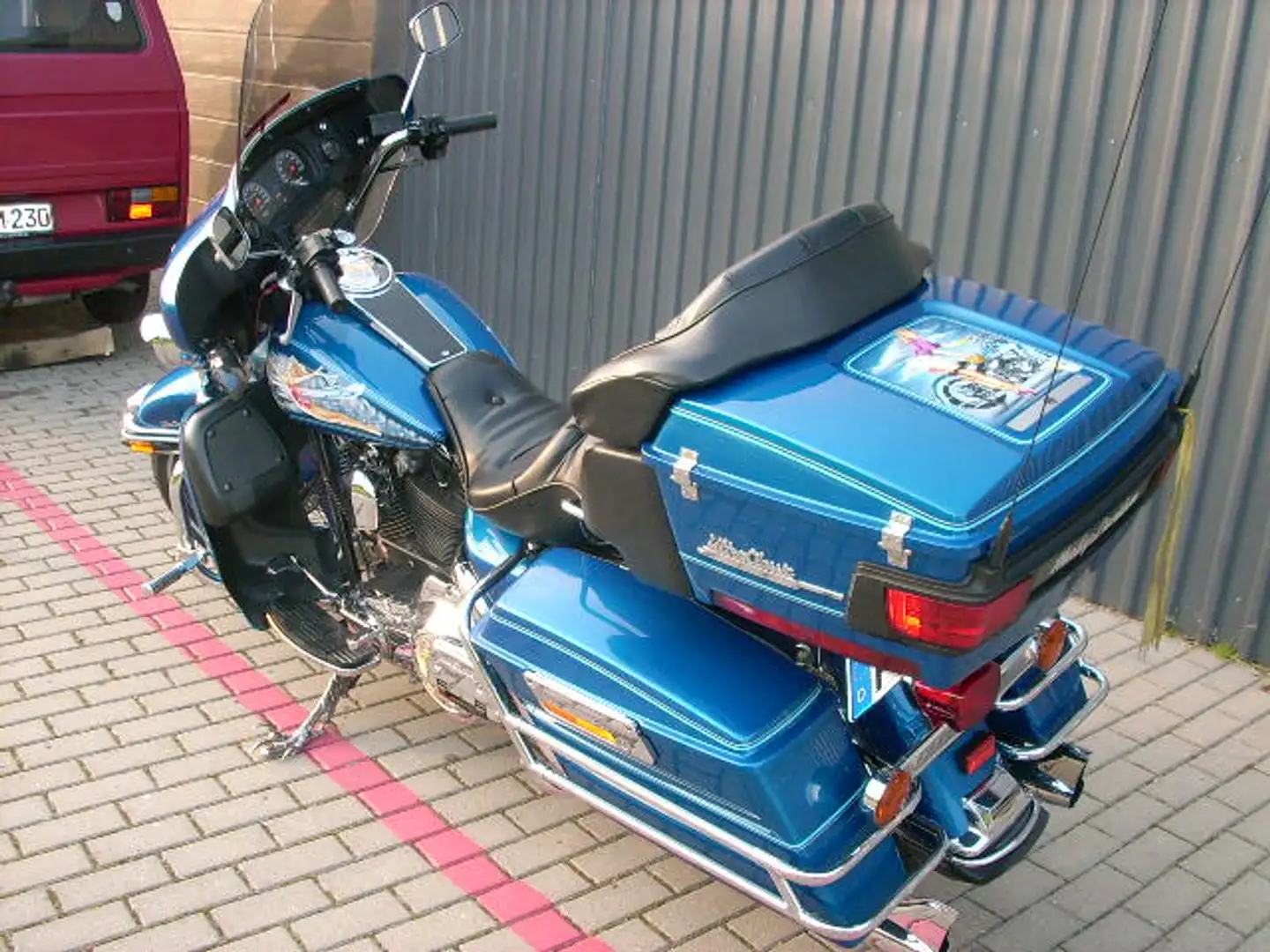 Harley-Davidson Electra Glide Ultra Classic Azul - 2