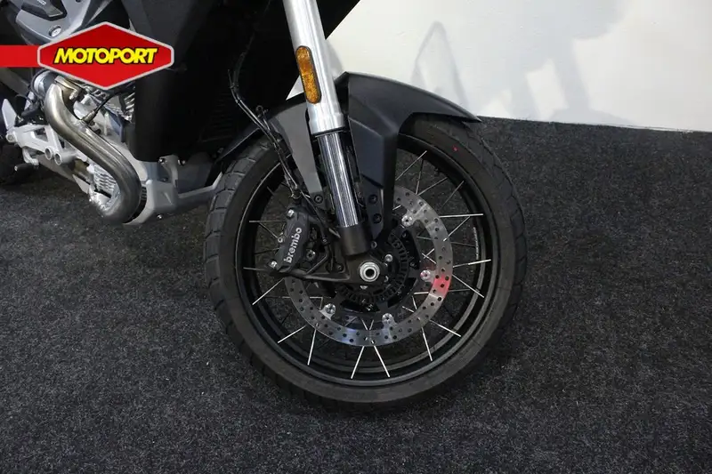 Moto Guzzi Stelvio - foto 8