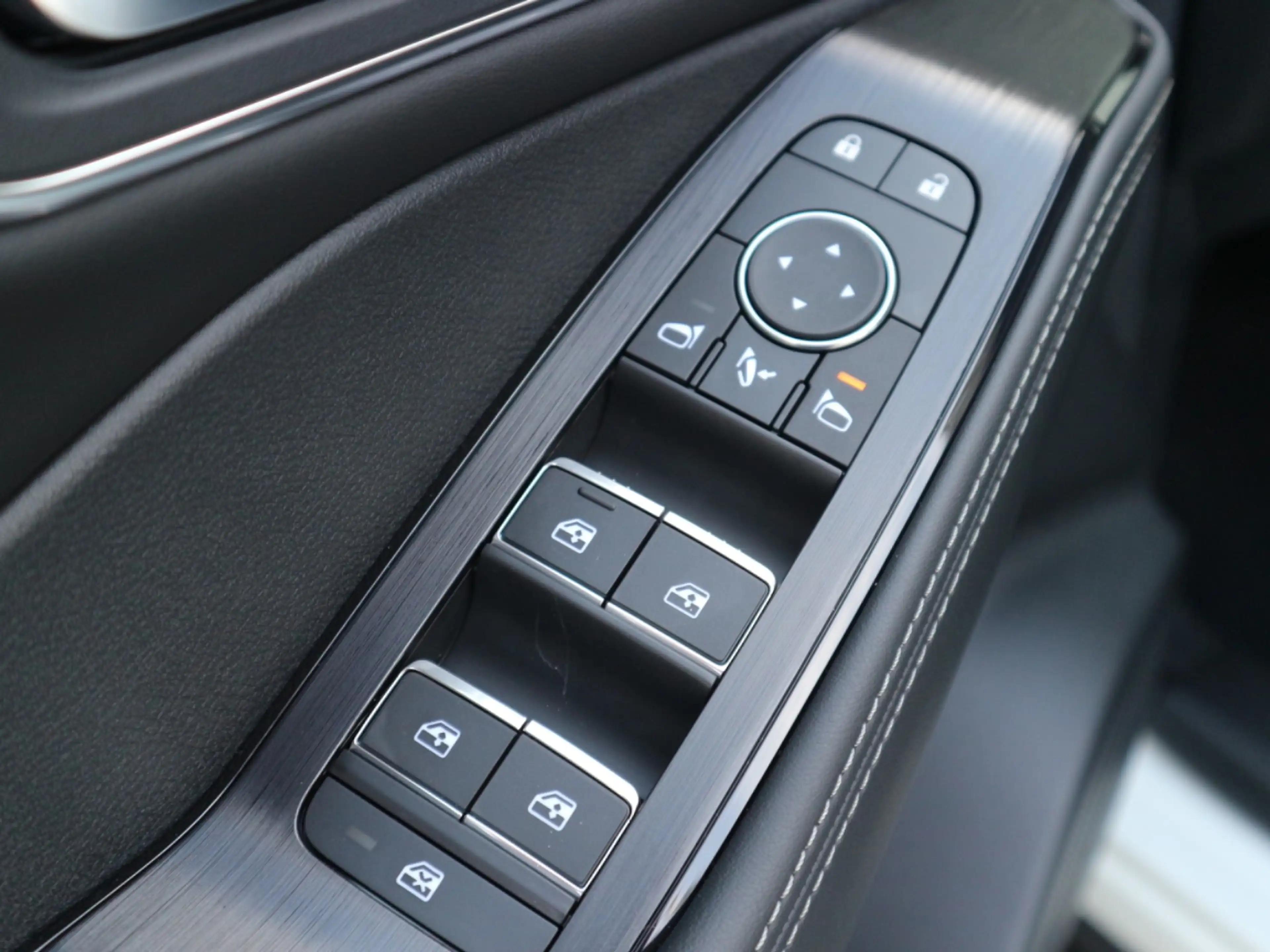 Nissan X-Trail TEKNA 1.5 VC-T e-POWER ACC+LED+Navi+SHZ — photo 14