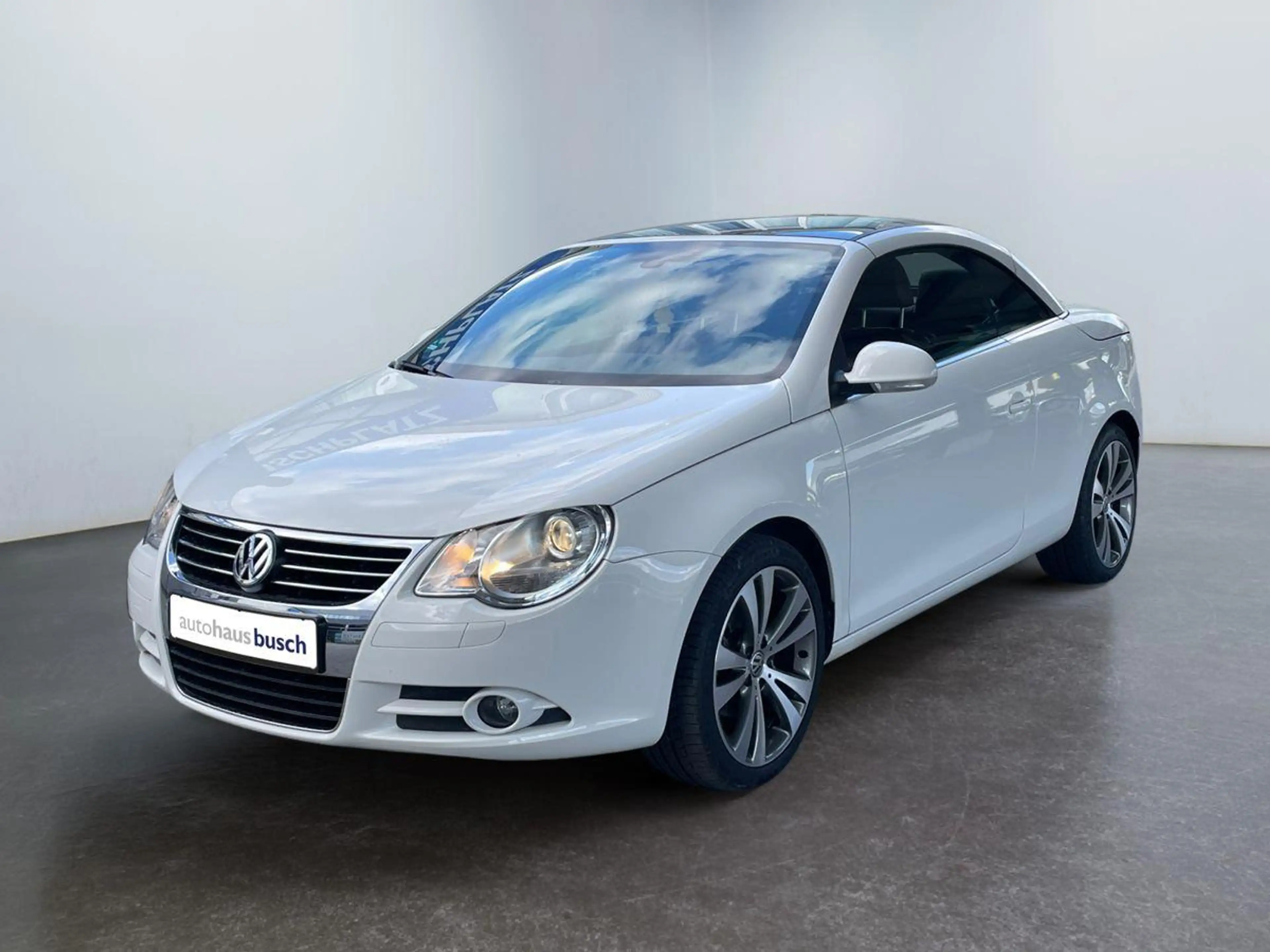 Volkswagen Eos 2.0  FSI * 1. HAND / NAVI / AHK / LMF * — photo 2
