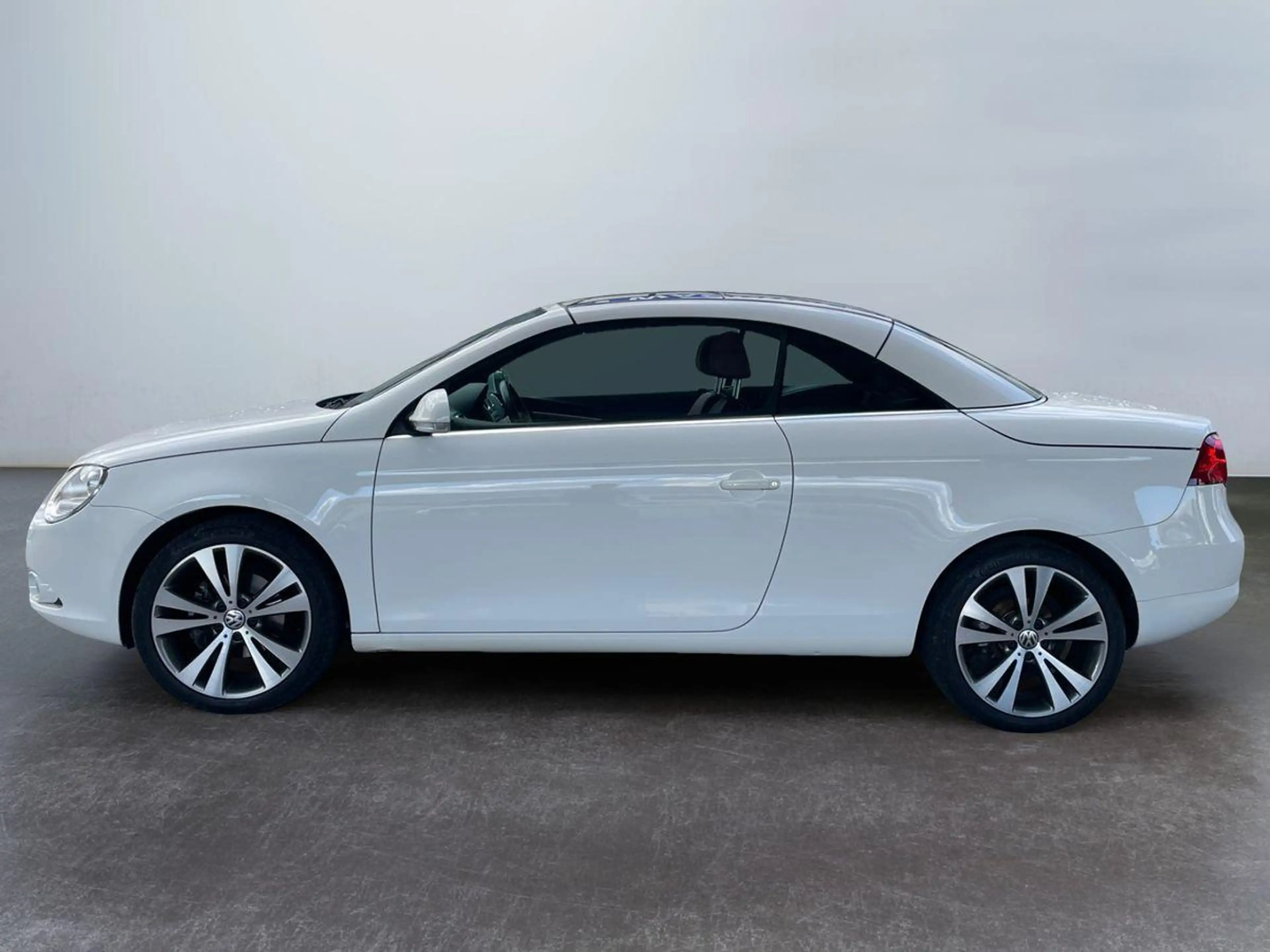 Volkswagen Eos 2.0  FSI * 1. HAND / NAVI / AHK / LMF * — photo 3