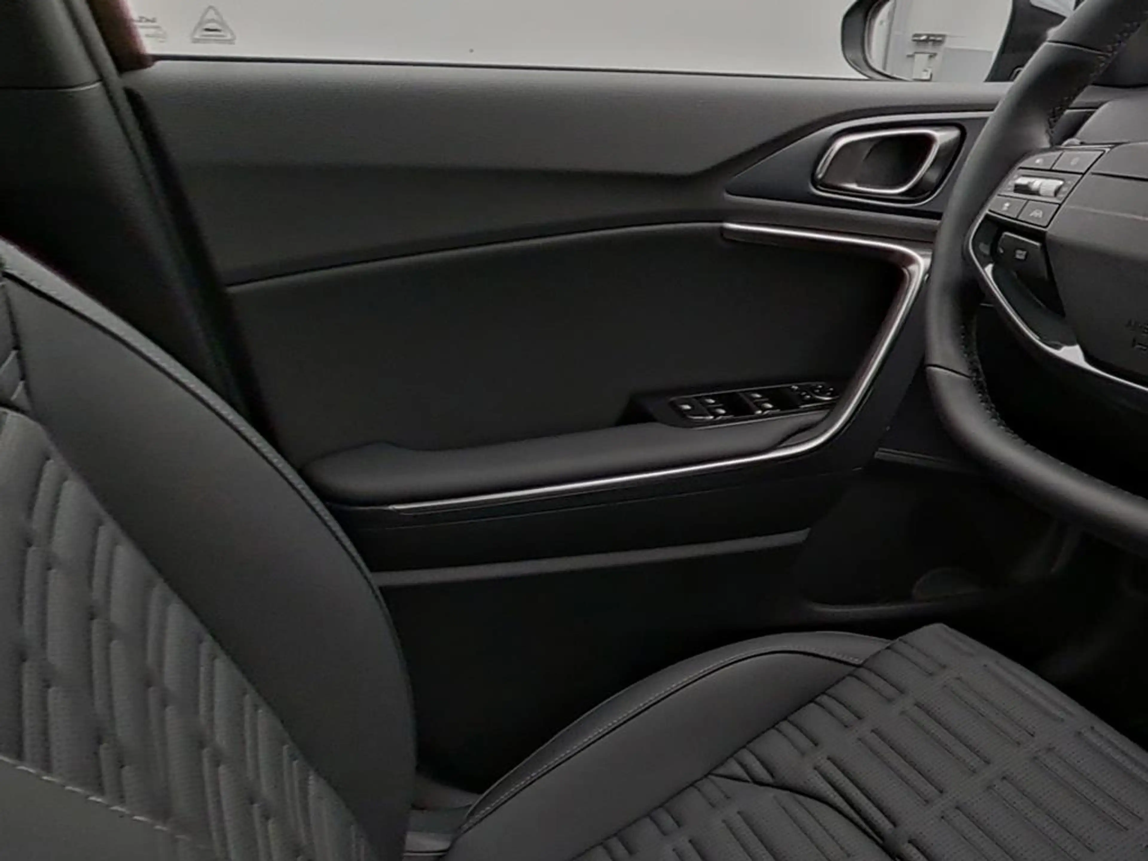 Kia XCeed 1.6T 180 DCT SPI SD SITZ ADV GD — photo 13