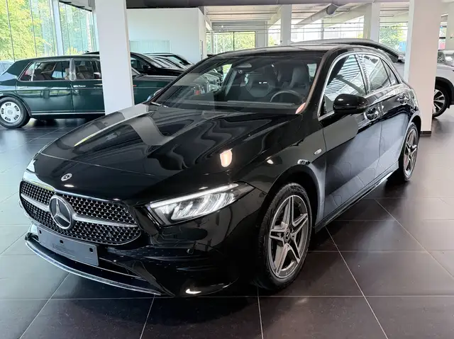 Mercedes-Benz A 250 e AMG Keyless-Go, Mbux, Led, Pdc, Camera