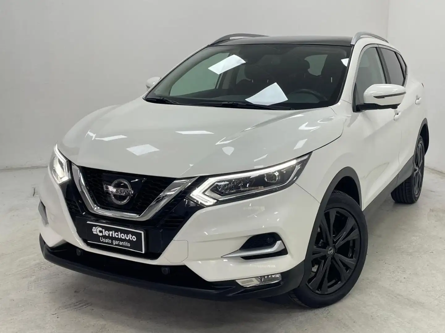 Nissan Qashqai 1.6 dCi 4WD N-Connecta (TETTO PAN.) Bianco - 1