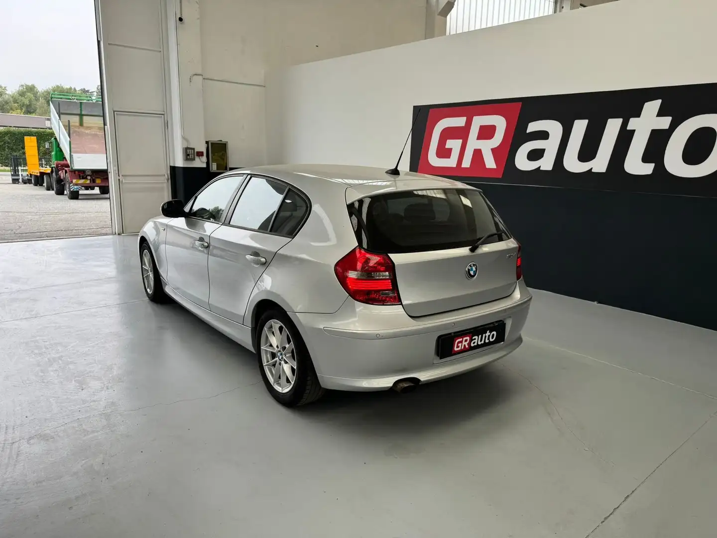 BMW 116 116d 5p 2.0 116cv dpf Grigio - 2