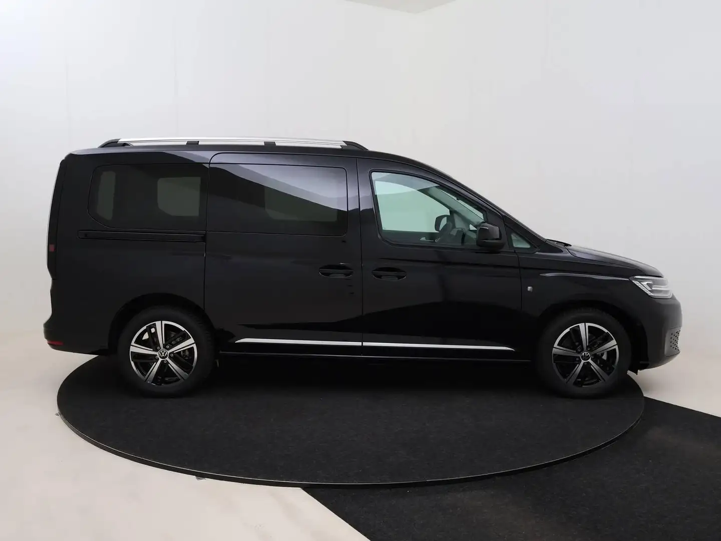 Volkswagen Caddy Maxi Style eHybrid 115 hp DSG 6 AHV Panorama Schwarz - 2
