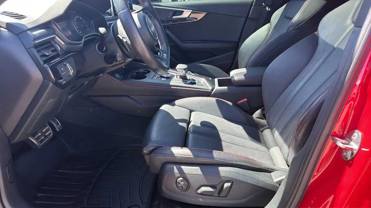 Audi A4 снимка Audi A4