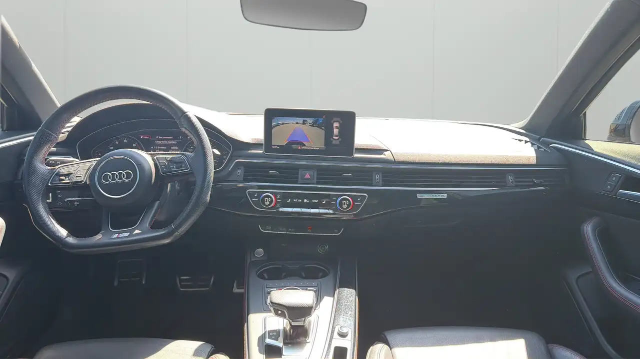Audi A4 снимка Audi A4