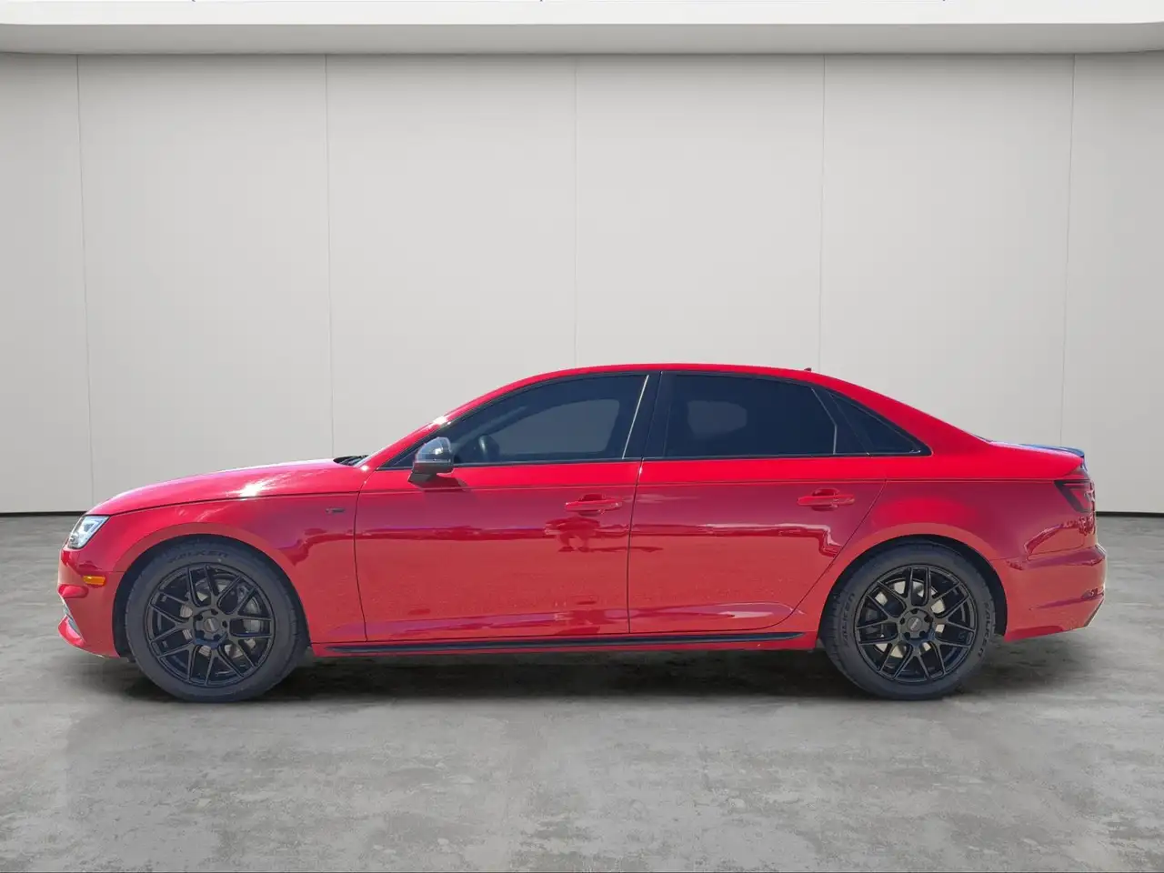 Audi A4 снимка Audi A4