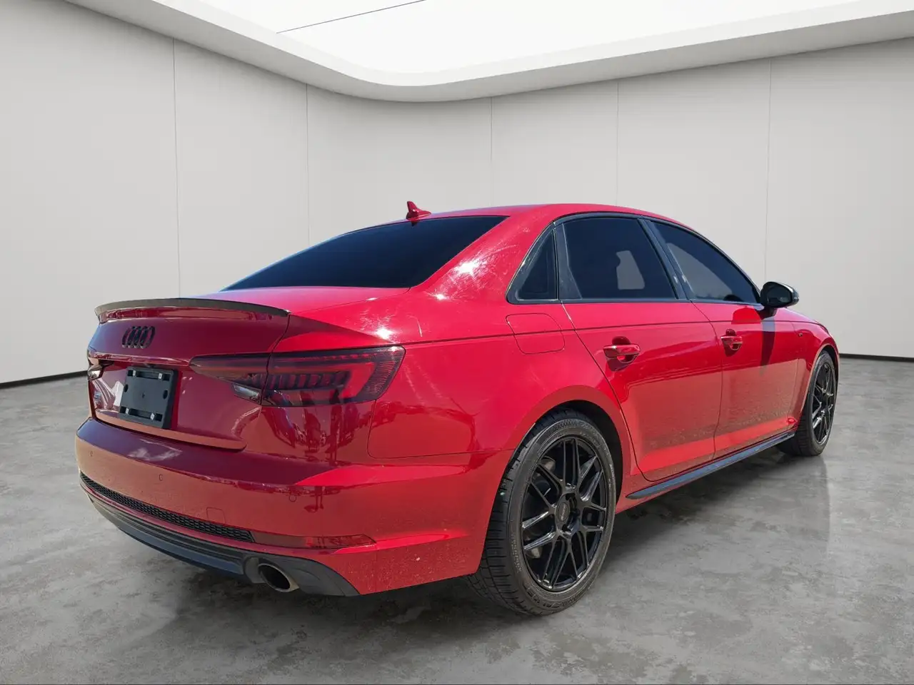 Audi A4 снимка Audi A4