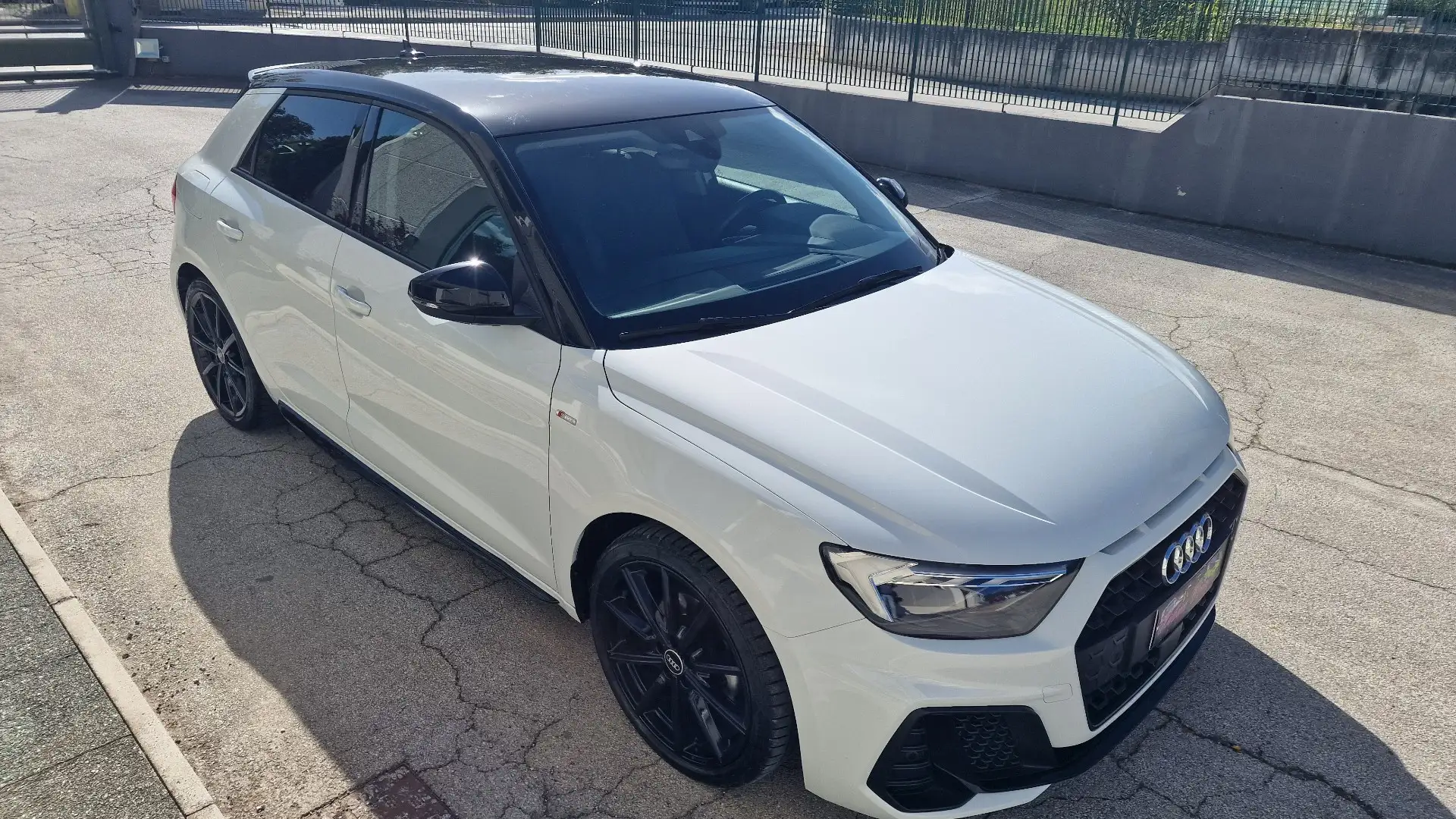 Audi A1 Sportback 30 1.0 tfsi Identity Black 116cv s-troni - 1