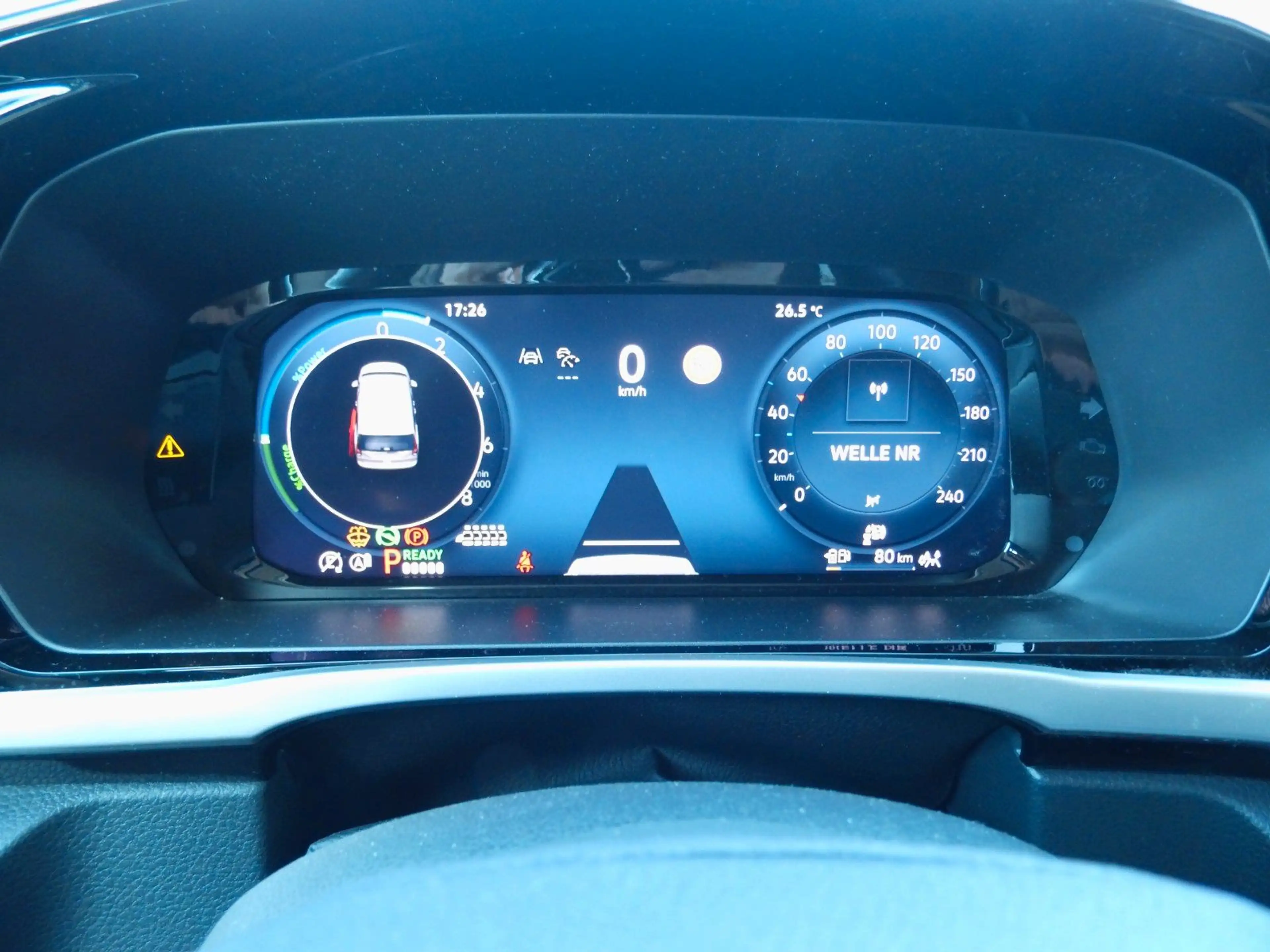 Ford Grand Tourneo Connect PHEV Titanium — photo 9
