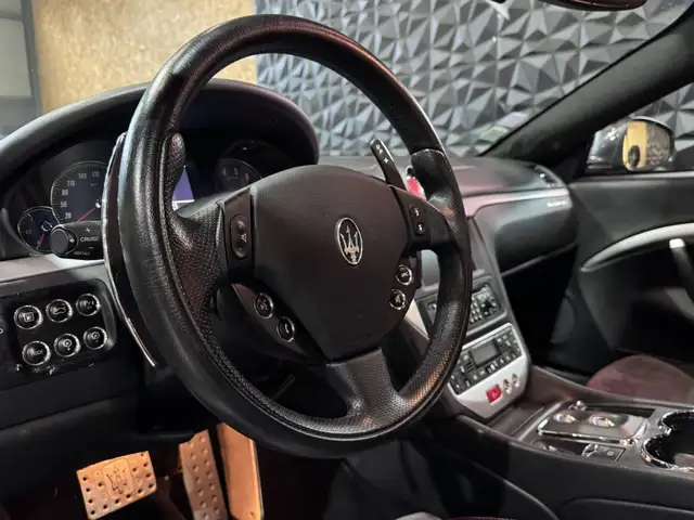Maserati Granturismo view 12