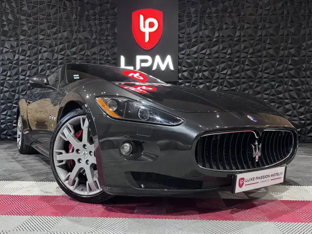 Maserati Granturismo view 3