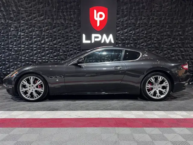 Maserati Granturismo view 4